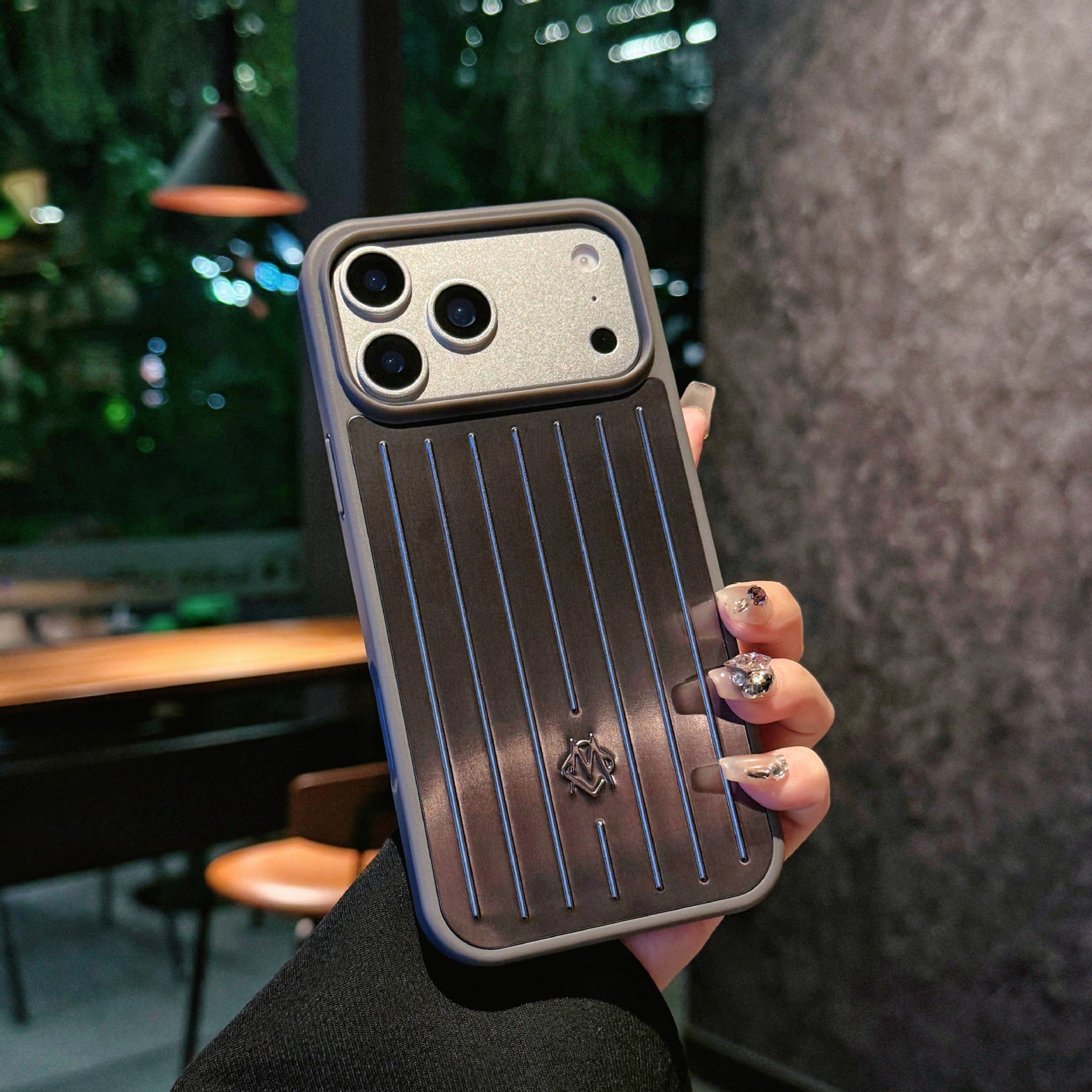 Aluminum magnesium alloy mobile phone protective cover